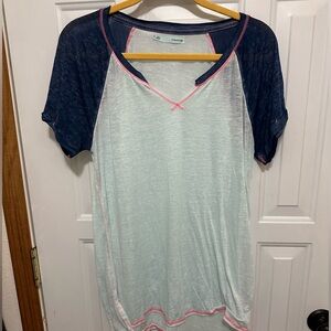 Maurice’s Washout Vneck